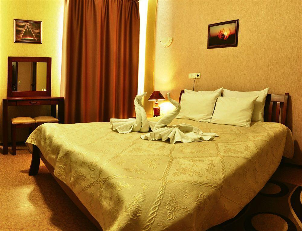 Hotel An-2 Kharkiv Eksteriør billede